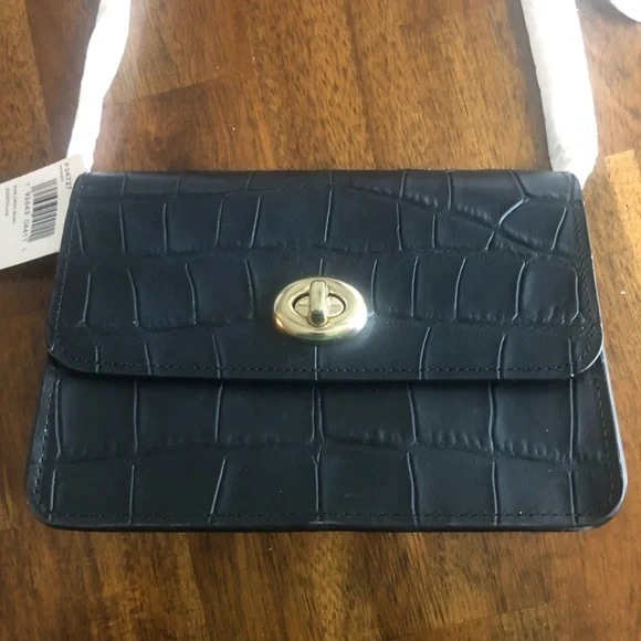 NWT $295 Coach Bowery Croc-Embossed Leather with Gold Crossbody Chain! - Picture 1 of 16